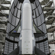 El X-37B antes de despegar en su primera misión espacial. Foto: Fuerza Aérea de los Estados Unidos.